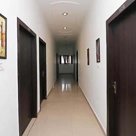 Hotel O Mid Town Ojus Tower Rudrapur Bagian luar foto